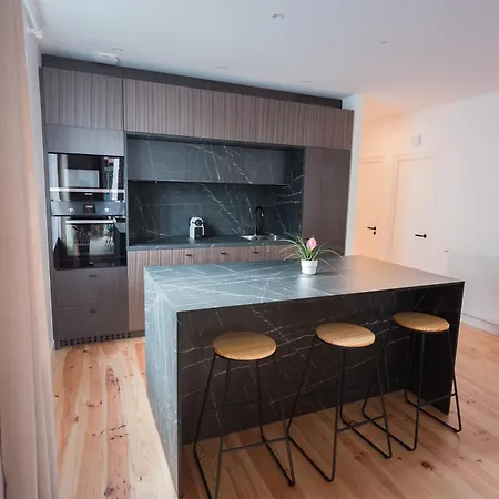 Apartman Grand 100 M2 *