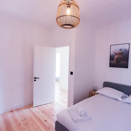 Apartman Grand 100 M2 *