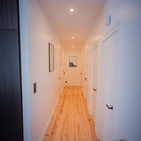 Apartman Grand 100 M2 *